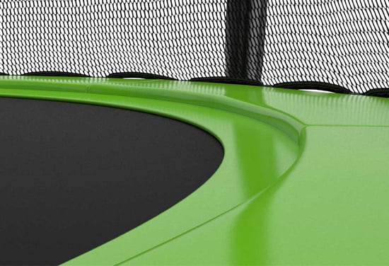 Ne pozabite očistiti še PVC zaščitne blazine trampolina