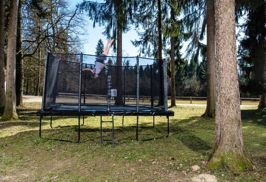 What affects the stability of a trampoline? - Akrobat