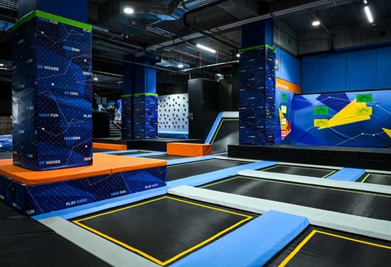 BoFu-18.02---The-most-beautiful-Akrobat-trampoline-parks-set-up-this-year---CYBER-JUMP-BUCHAREST-01