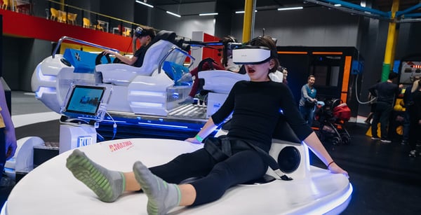 Akrobat - Virtual reality in trampoline parks -01