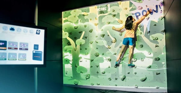 Akrobat-Interactive-climbing-walls-02