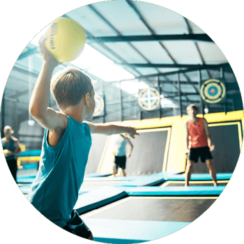 Dodgeball attack, Trampoline park - Akrobat
