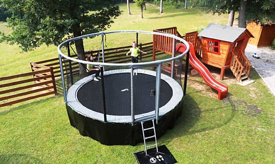 The-most-appealing-public-use-trampolines-GALLUS-PIC01